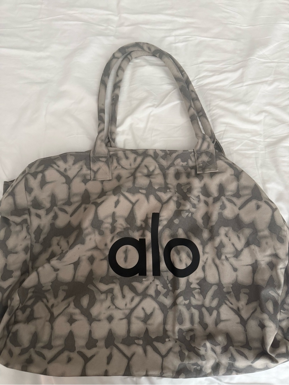 ALO Yoga Gray & Cream Tie-Dye Canvas Tote